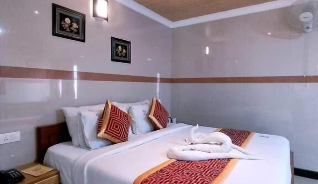 Hotel Gvs Residency