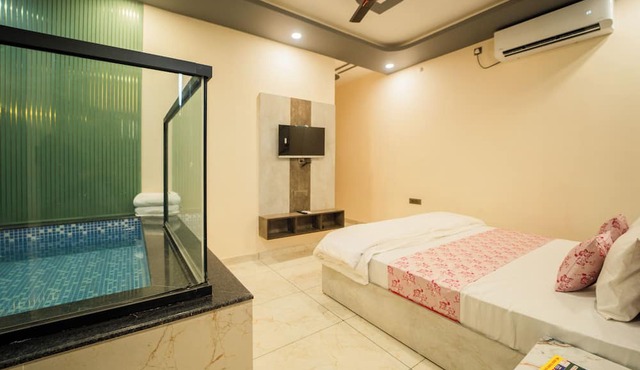 Hotel Galaxy 700