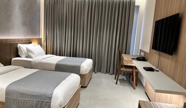 32 Urban by Akoya Hotels - Gachibowli, West Hyderabad