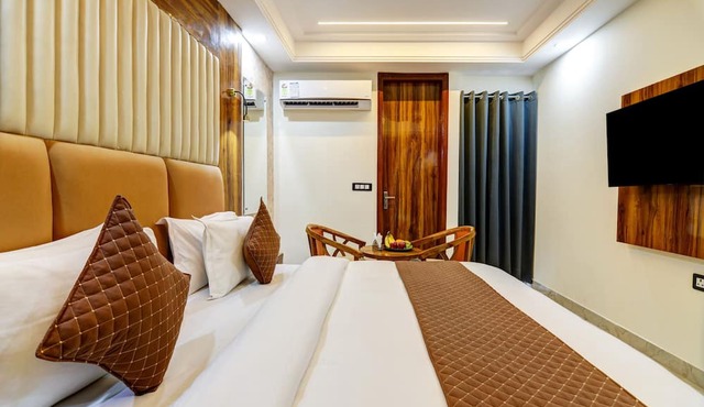 Hotel Euronite Suites by RARO Hospitality Near IGI Airport Delhi in New Delhi