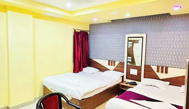 Hotel D K Puri New Marine Drive Rd