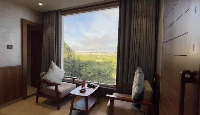 Hotel Ra Vista in Barakpur
