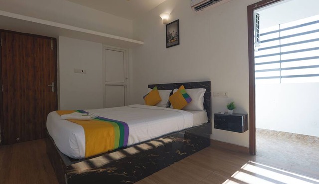 The Base Inn in Vanur
