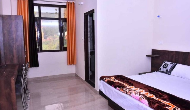 Aastha Homestay