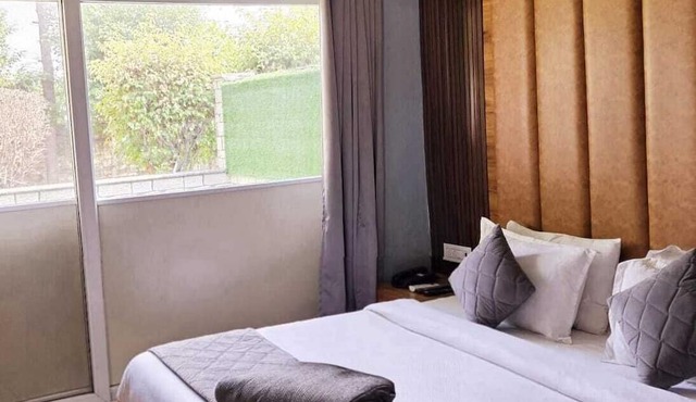 Onyx Hotel Corbett