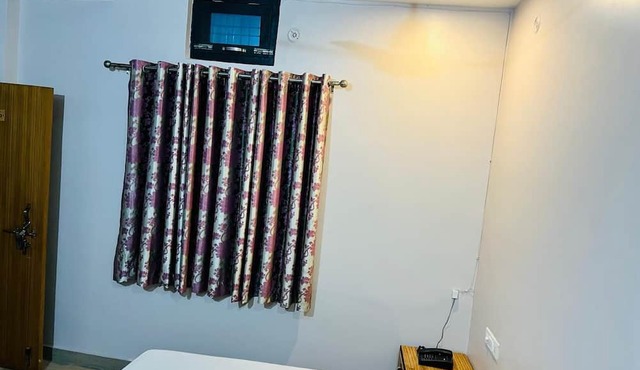 Krishna guest house