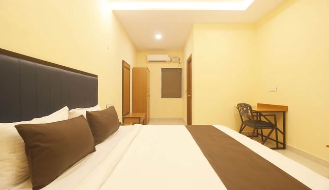 HOTEL MINT PARK in Balanagar