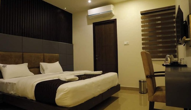 Senthur Inn Vellore By K Hotels
