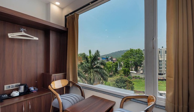 Hotel Purple Dot Haridwar in Haridwar