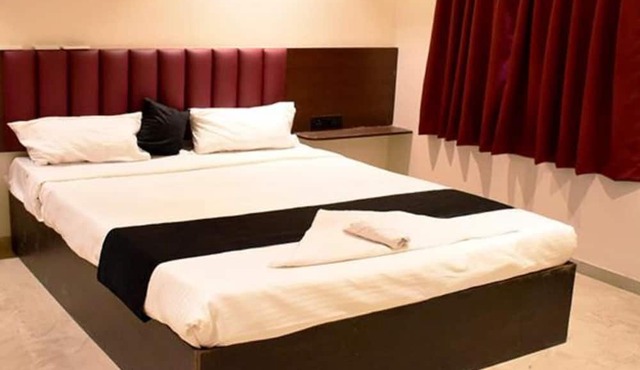 Fabhotel Lotus Executive in Pune
