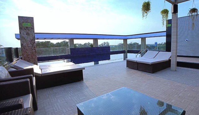 Royal Galaxy Hotel
