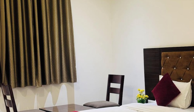the muskmelon hotel and resort