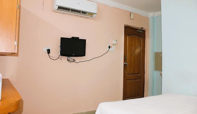 I-ROOMZ Bagyas Residency