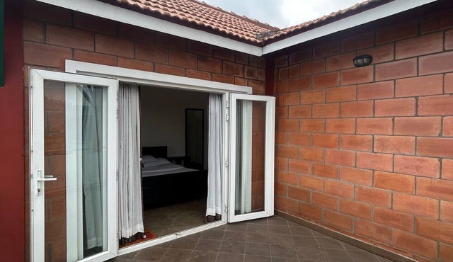 S ELLA Residency