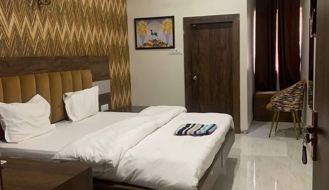 HAWELI RESTAURANT AND GUEST HOUSE