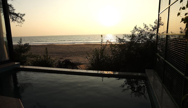 Kurma Private Beach