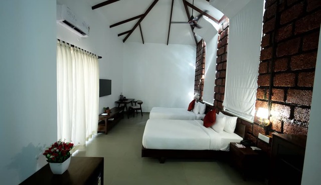 TGI Redolent Resort & Spa