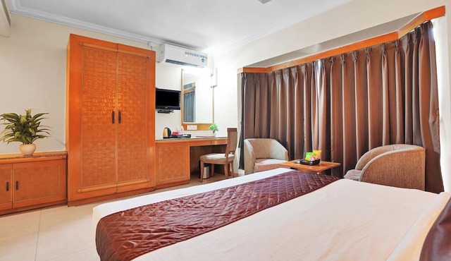 Hotel Orchard Pune in Pune