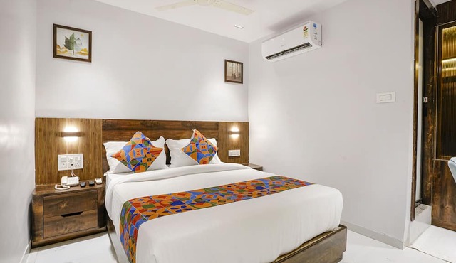 Fabhotel Peralz
