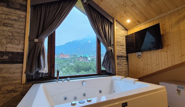 NAZAARA - A Luxe Retreat