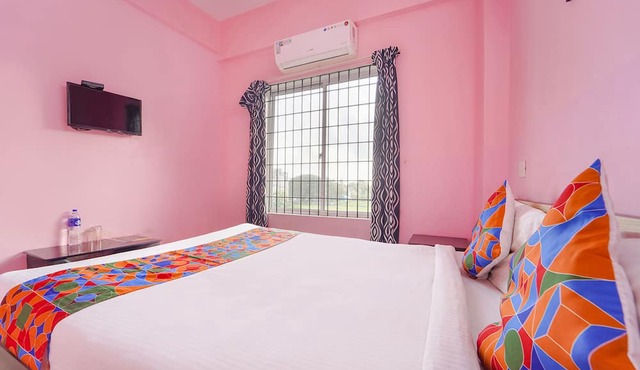 Fabhotel Reem Residency