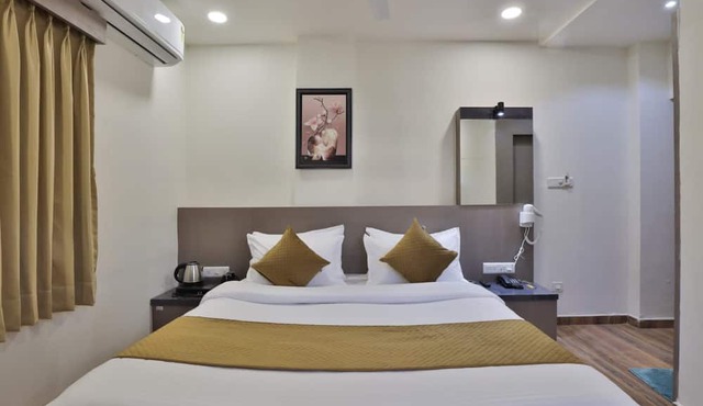 Hotel TGR Rooms in Palanpur