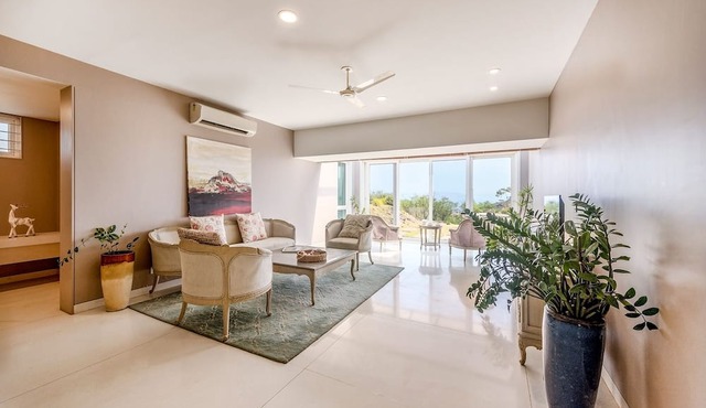 CosmicStays Cliffs Edge Pool Villa
