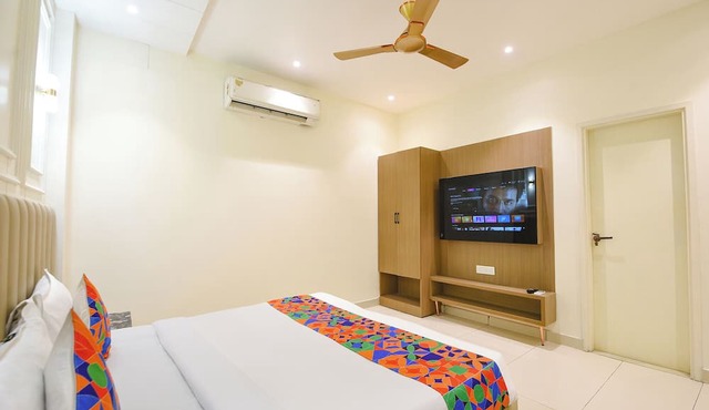 FabHotel Dev Palace I - Pitampura