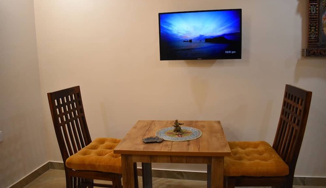 SUNS Cottage