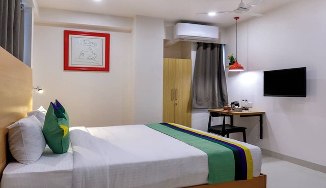 Treebo Savali Inn Executive, Amanora in Pune