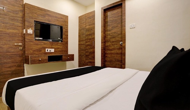 OYO Flagship Hotel Ashirwad Inn