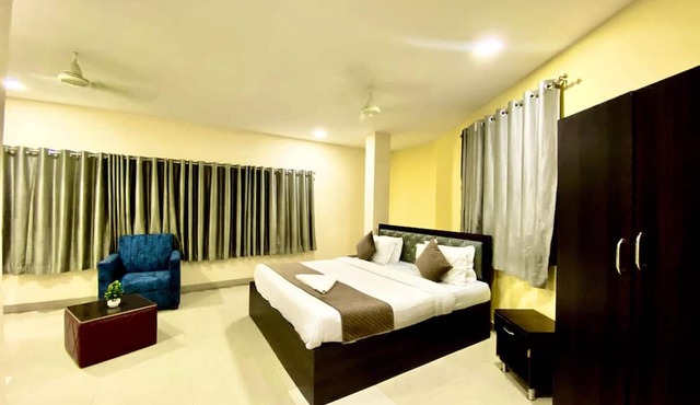 Hotel Sky Park - Airport Zone