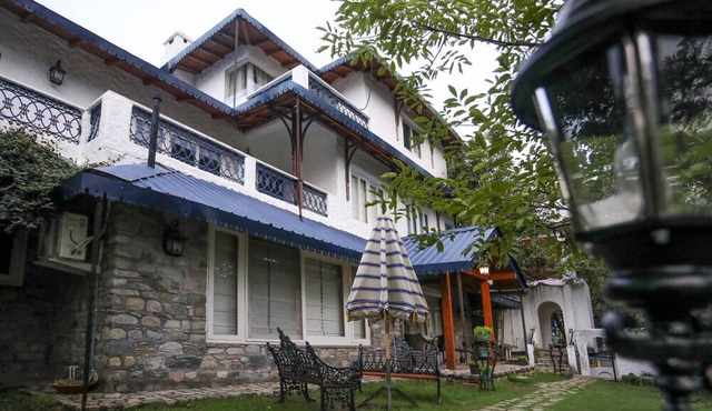 Two Chimney, Gethia, Nainital