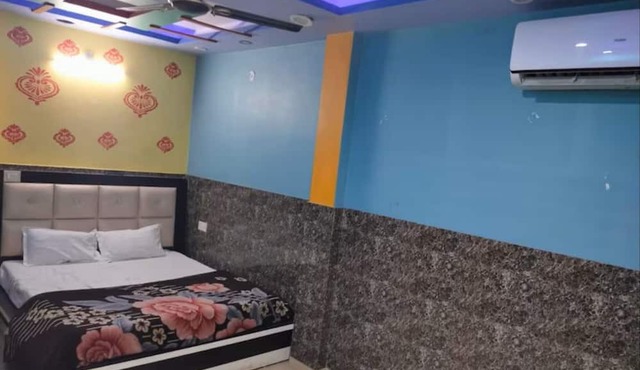 Hotel Asha Palace