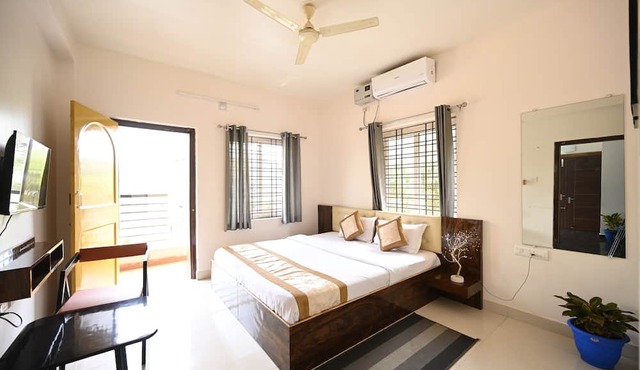 Clover Villa Hotels