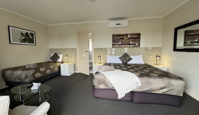 Blue Lake Motel in Mount Gambier