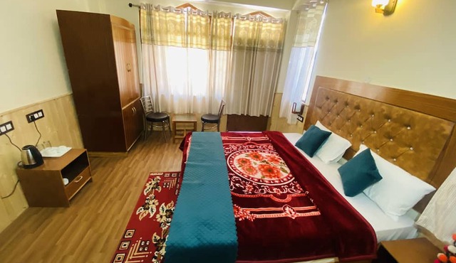 The Kuber Hotel & Restaurant