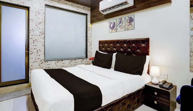 Collection O Thane in Mumbai