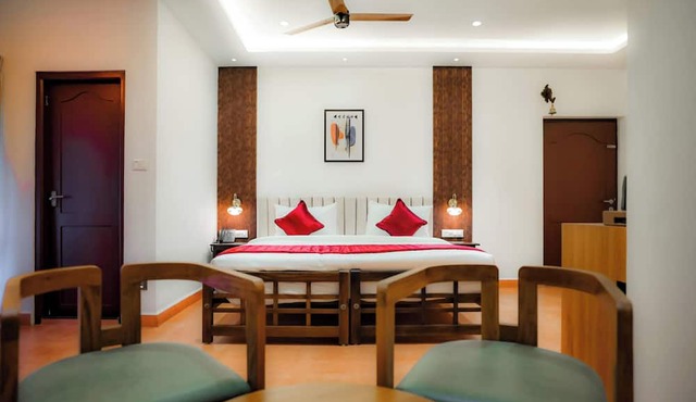 Aroma Hills Resort