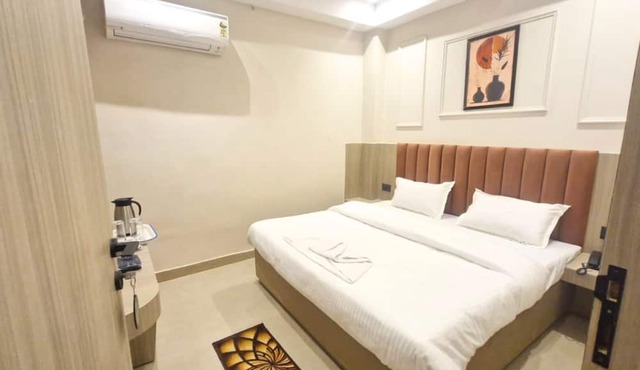 The City Hotel in Kanpur