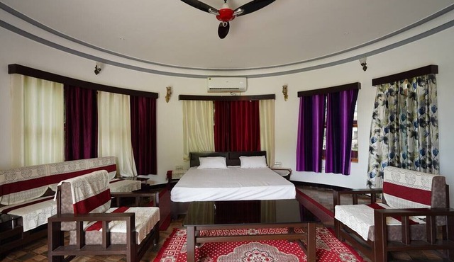 Hotel Goram Garh Resort
