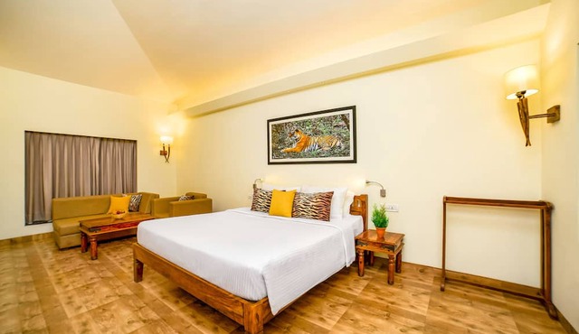 Lemon Tree Wildlife Resort, Bandhavgarh