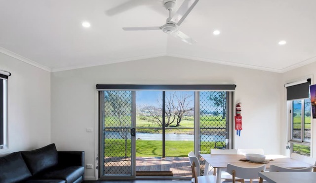 Colac Colac Caravan Park in Colac Colac