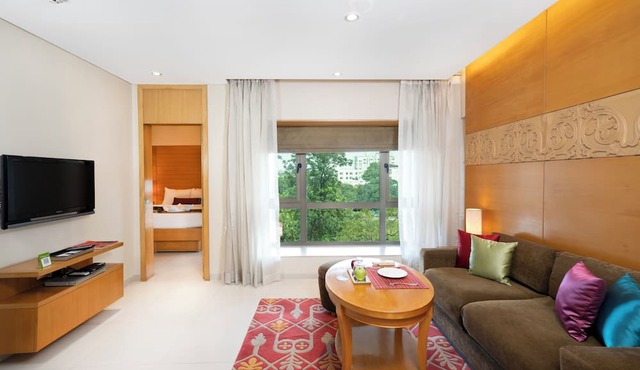 Oakwood Residence Naylor Road Pune in Pune