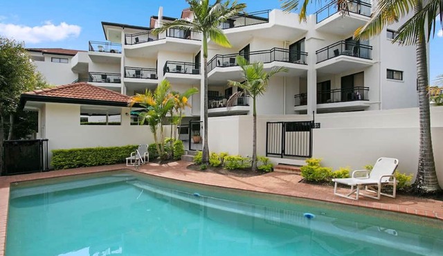 Windsurfer Resort in Biggera Waters