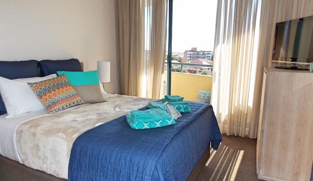 Pool View, Lift Access 505 Opposite North Cronulla Beach in Sutherland Shire Council
