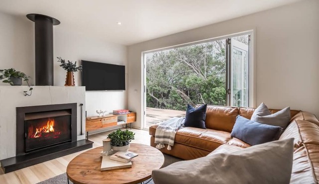 Capri House - Hear the Roar of the Ocean in Saint Andrews Beach