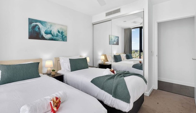 31F Premium 3BR Skyline River Views Brisbane One in South Brisbane