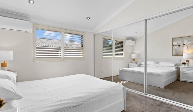 Elegantly Modern 2-Bed In The Heart of Chippendale in Chippendale