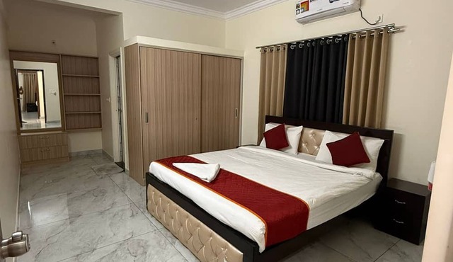 Delightful 1-bedroom Fully furnished Apartment with AC in Frazer Town Bengaluru